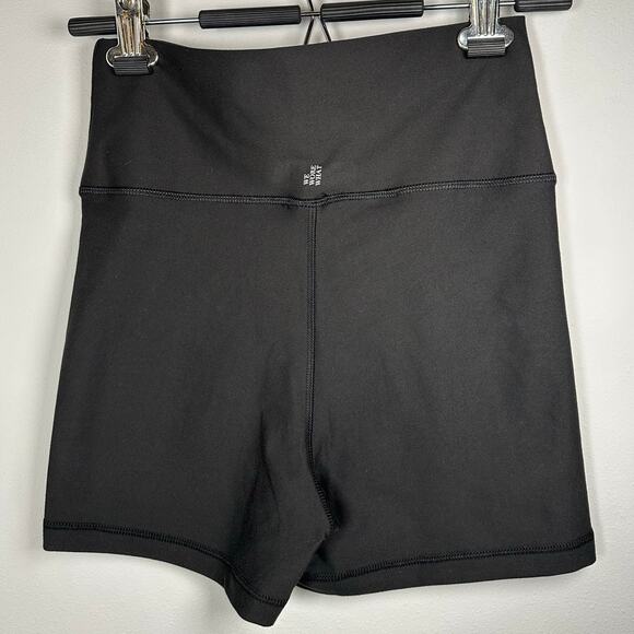 WeWoreWhat Black Biker Shorts Size Large - Picture 7 of 8